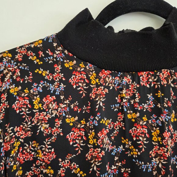 TRISTAN Floral Mock-Neck Blouse | Size L - Picture 2 of 13